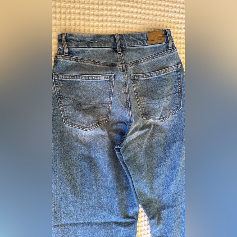 American Eagle Outfitters Light Blue baggy Straight Leg Jeans